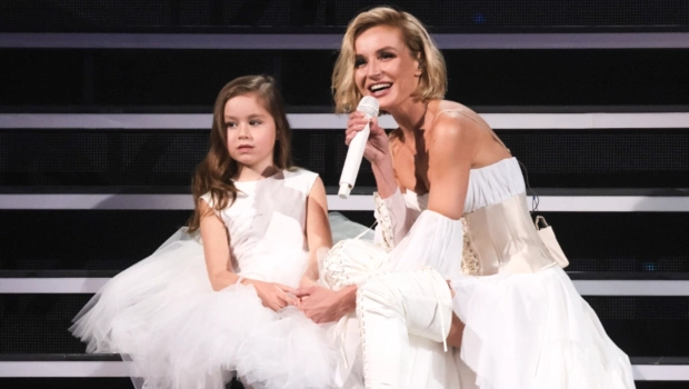 Полина Гагарина и ее дочь занялись благотворительностью: «Устроим детишкам праздники» Полина Гагарина и ее дочь занялись благотворительностью: «Устроим детишкам праздники»