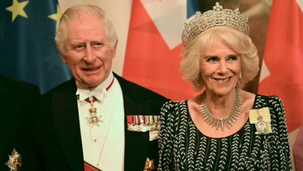 Король Карл III и Камилла посетили выставку в честь 100-летия Елизаветы II