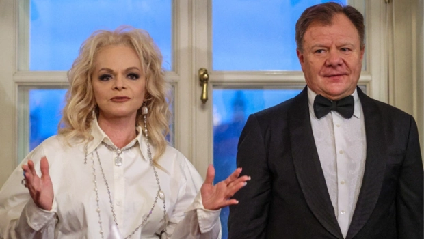 Игорь Бутман призвал коллег финансово помочь Ларисе Долиной