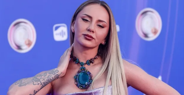 ANNA ASTI объяснила покупку деревни желанием «пожить как у бабушки» ANNA ASTI объяснила покупку деревни желанием «пожить как у бабушки»