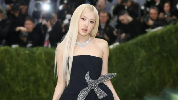 Розэ из BLACKPINK анонсировала выход сольного альбома