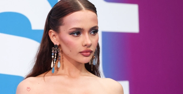 Валя Карнавал впервые показала возлюбленного