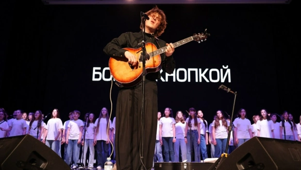 Солист группы «Бонд с кнопкой»  Золотухин и Jakone & Kiliana вошли в список Forbes «30 до 30»