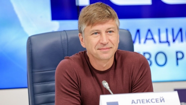 Алексей Ягудин рассказал, почему не отдаст дочь в дворец гимнастики Ирины Винер