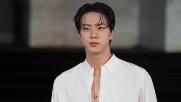 Сольный хит Джина из BTS в шаге от миллиарда: трек собрал более 800 млн прослушиваний