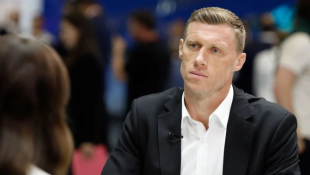 42-летний Павел Погребняк провел новогодние праздники в Дубае с 18-летней возлюбленной 42-летний Павел Погребняк провел новогодние праздники в Дубае с 18-летней возлюбленной