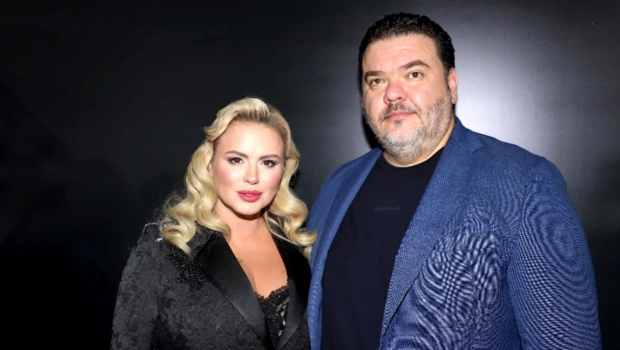 Анна Семенович призналась, что жених до сих пор не сделал ей предложение