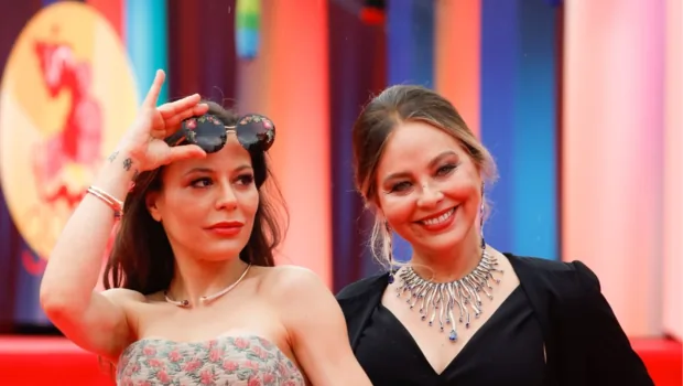 Орнелла Мути и ее дочь Найти Ривелли подали документы на российское гражданство Орнелла Мути и ее дочь Найти Ривелли подали документы на российское гражданство