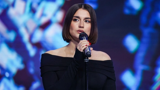 У певицы MONA выявлена двухсторонняя пневмония