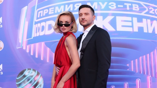 Сергей Лазарев и Полина Гагарина вместе появились на красной ковровой дорожке Сергей Лазарев и Полина Гагарина вместе появились на красной ковровой дорожке