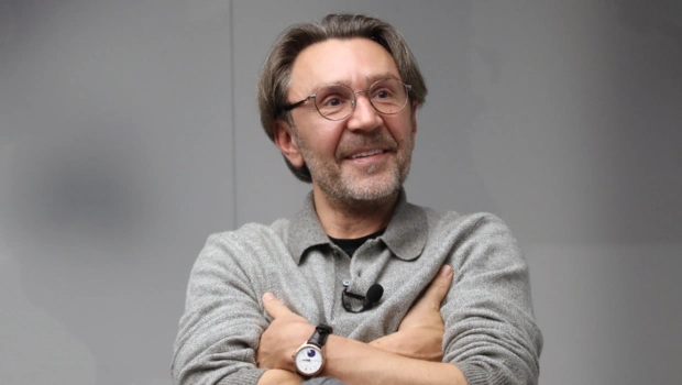 Сергею Шнурову — 53: биография, личная жизнь и главные хиты лидера «Ленинграда»