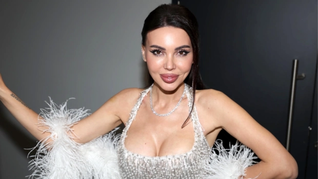 Оксана Самойлова провела день в компании учителя по вокалу