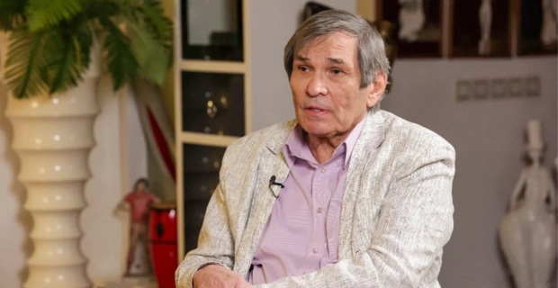 Бари Алибасов заявил, что доволен пенсией в 26 тысяч рублей: «Хватает на хлеб»