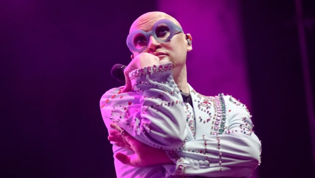 Шура заявил о планах открыть бизнес по продаже траурных венков