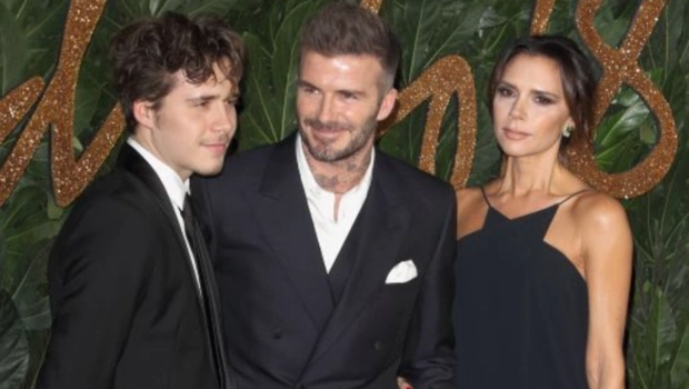 Бруклин Бекхэм призвал родителей Дэвида и Викторию обращаться к нему только через его адвокатов Бруклин Бекхэм призвал родителей Дэвида и Викторию обращаться к нему только через его адвокатов