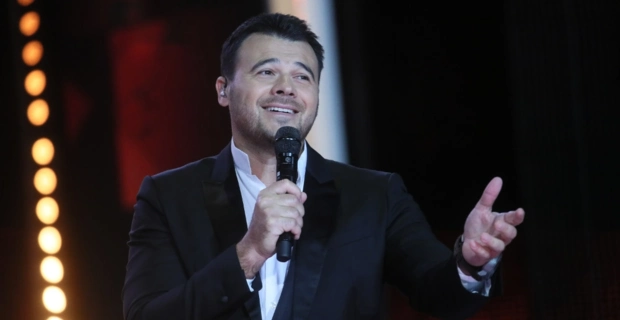 Emin прокомментировал успех трека «Камин» с Jony и неожиданное мировое призвание Emin прокомментировал успех трека «Камин» с Jony и неожиданное мировое призвание