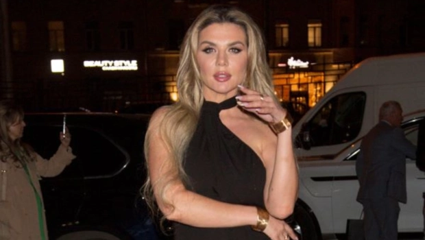 Продюсер Дворцов рассказал, когда Анна Седокова может объявить о новом избраннике