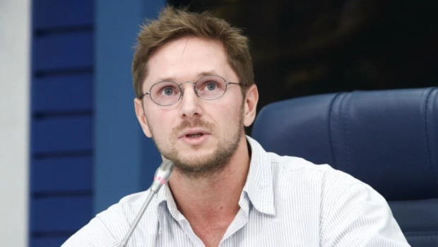 Певец CHEBANOV рассказал, как ему удается совмещать роль отца и артиста