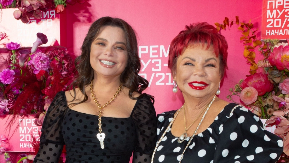 Tulada jinsiy aloqa uchun qizlar