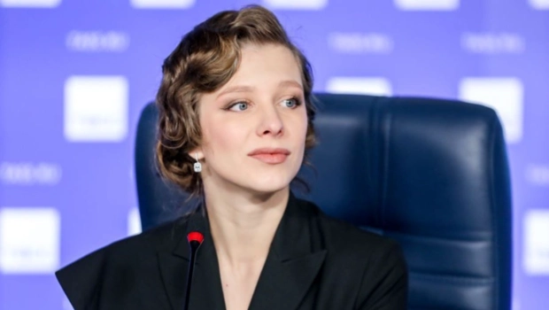 Лиза Арзамасова и Илья Авербух подарили маленькому сыну щенка: «Пушистое счастье» Лиза Арзамасова и Илья Авербух подарили маленькому сыну щенка: «Пушистое счастье»