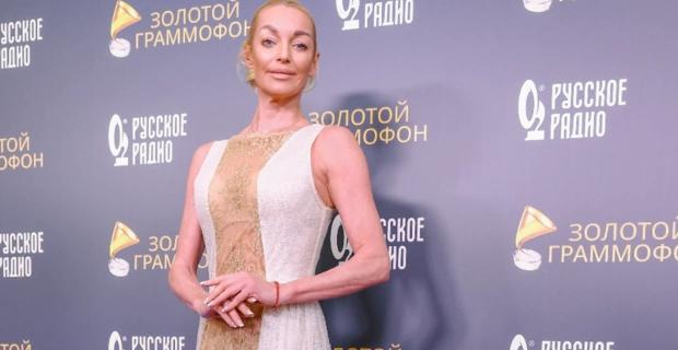 Анастасия Волочкова экстренно отправилась в Санкт-Петербург: «Папа очень плох» Анастасия Волочкова экстренно отправилась в Санкт-Петербург: «Папа очень плох»