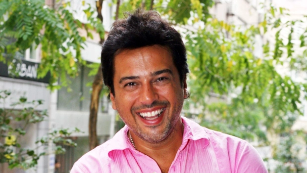 Турецкий певец Эмре Алтуг назвал россиянок особенными Турецкий певец Эмре Алтуг назвал россиянок особенными