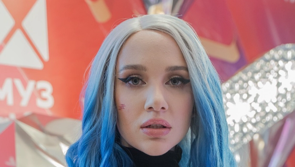 Keksa ayol mushuk video