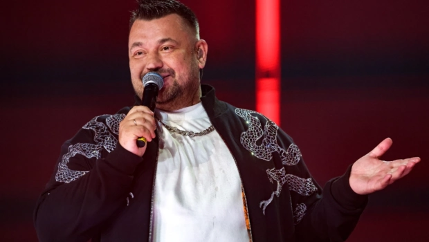 Сергей Жуков призвал ценить родителей в трогательном поздравлении с Днем матери