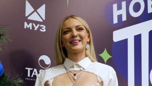 Mary Gu назвала причину отмены осеннего тура по России Mary Gu назвала причину отмены осеннего тура по России