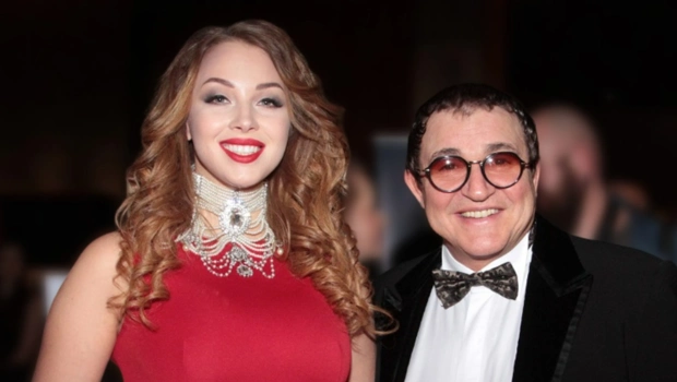 Полина Диброва рассказала о пощечине бывшему мужу Дмитрию Диброву и жизни после развода Полина Диброва рассказала о пощечине бывшему мужу Дмитрию Диброву и жизни после развода