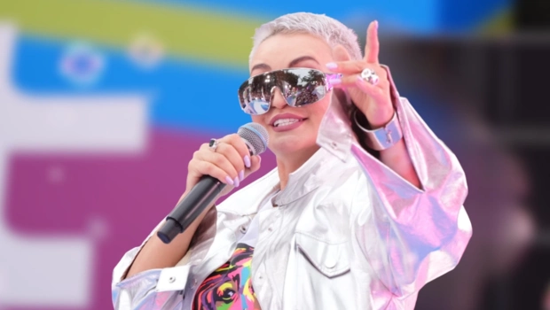 Катя Лель увлеклась тренировками для космонавтов и объявила о поисках любви Катя Лель увлеклась тренировками для космонавтов и объявила о поисках любви