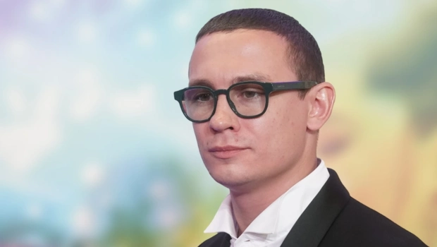 Никита Кологривый готовится к запуску певческой карьеры