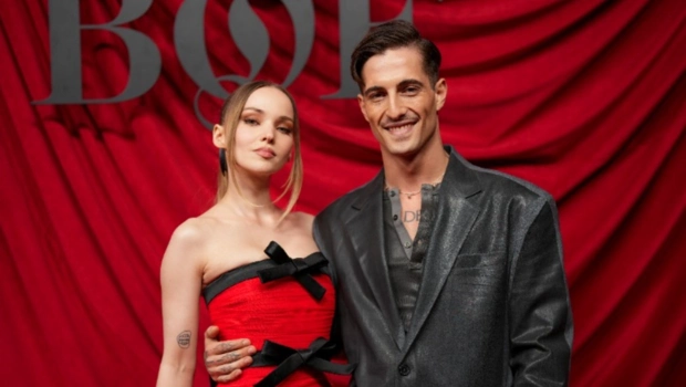 Актриса Кэмерон и фронтмен группы Måneskin объявили о предстоящей свадьбе Актриса Кэмерон и фронтмен группы Måneskin объявили о предстоящей свадьбе