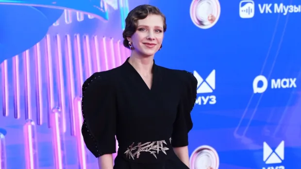 Лиза Арзамасова развеяла слухи о третьей беременности