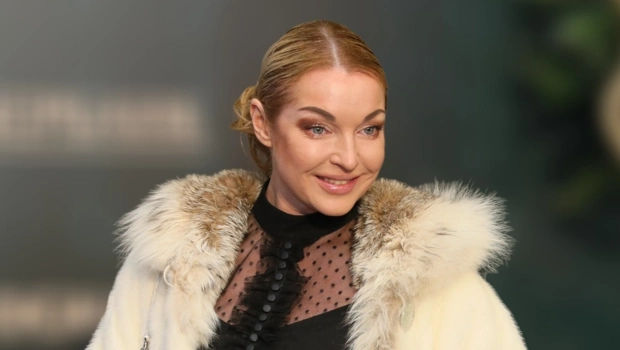 Анастасия Волочкова обвинила мать и дочь Ариадну в корысти на фоне тайной операции