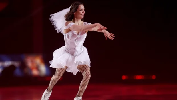 Фигуристка Евгения Медведева с юмором рассказала об идеальных подарках для женщин ее возраста Фигуристка Евгения Медведева с юмором рассказала об идеальных подарках для женщин ее возраста
