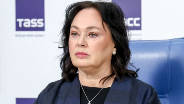 Гузеева высмеяла обвинения о ее побеге из России