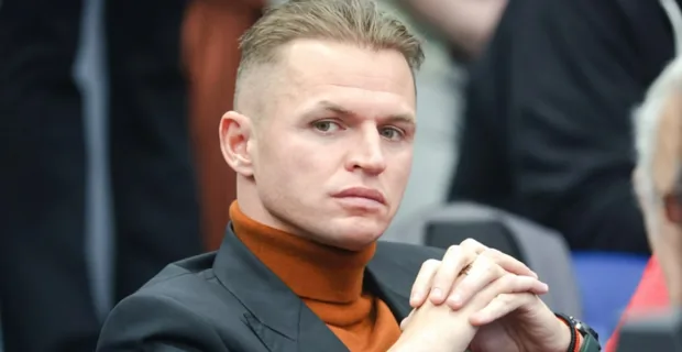 Дмитрий Тарасов откровенно рассказал о напряженных отношениях со старшей дочерью от первого брака Дмитрий Тарасов откровенно рассказал о напряженных отношениях со старшей дочерью от первого брака