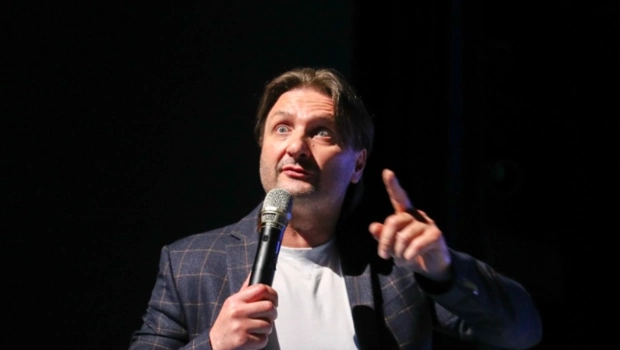 Дрессировщик Эдгард Запашный рассказал о странном способе встречи Нового года в Америке Дрессировщик Эдгард Запашный рассказал о странном способе встречи Нового года в Америке