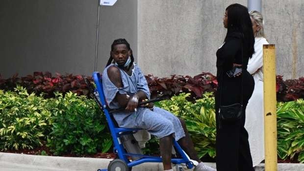 Offset выступил в инвалидной коляске после огнестрельного ранения