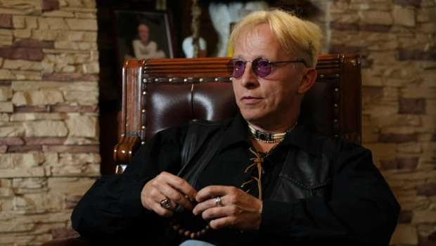 Иван Охлобыстин заявил о трудностях выезда за границу из-за санкций ЕС: «Меня ловят как террориста» Иван Охлобыстин заявил о трудностях выезда за границу из-за санкций ЕС: «Меня ловят как террориста»