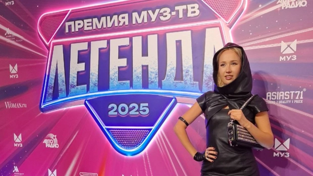 Клава Кока рассказала, за кого из "соседей" по номинации будет болеть на Премии МУЗ-ТВ