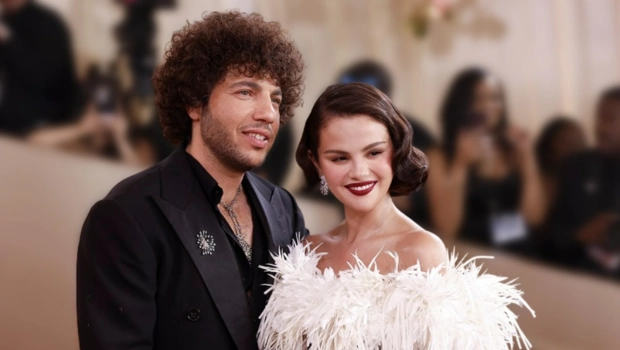 Муж Селены Гомес объяснил, из‑за чего певица расплакалась перед началом свадебной церемонии