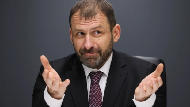 Шокирующая сделка: Миллиардер купил альбом Гуфа, чтобы навсегда убрать его из цифрового пространства