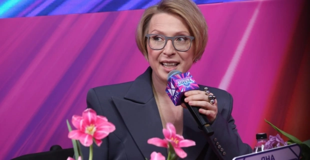 Яна Чурикова об экстремальной худобе: как мать спасла ее от опасной крайности Яна Чурикова об экстремальной худобе: как мать спасла ее от опасной крайности