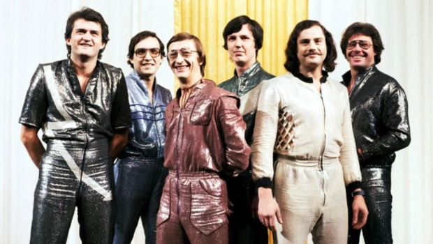 Умер руководитель ансамбля «Ариэль» Ростислав Гепп Умер руководитель ансамбля «Ариэль» Ростислав Гепп