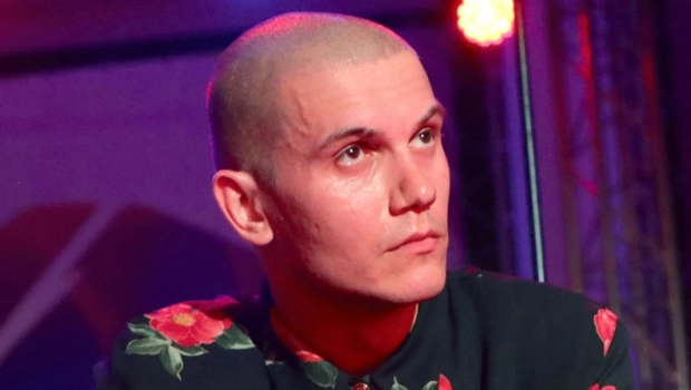 Скончался солист группы Shortparis Николай Комягин Скончался солист группы Shortparis Николай Комягин