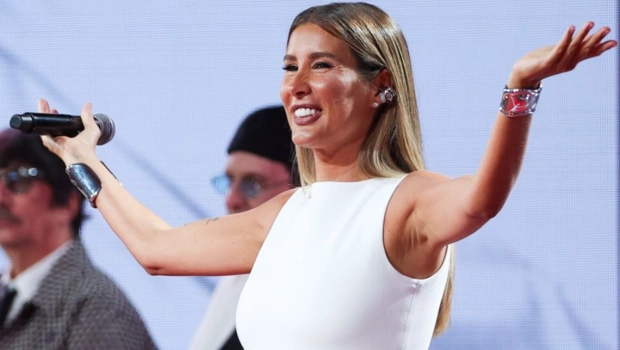 Кети Топурия решилась на кардинальную смену образа и показала результат Кети Топурия решилась на кардинальную смену образа и показала результат