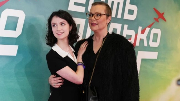 Светлана Антонова трогательно обратилась к дочери в день ее рождения: «Ты необыкновенная!» Светлана Антонова трогательно обратилась к дочери в день ее рождения: «Ты необыкновенная!»
