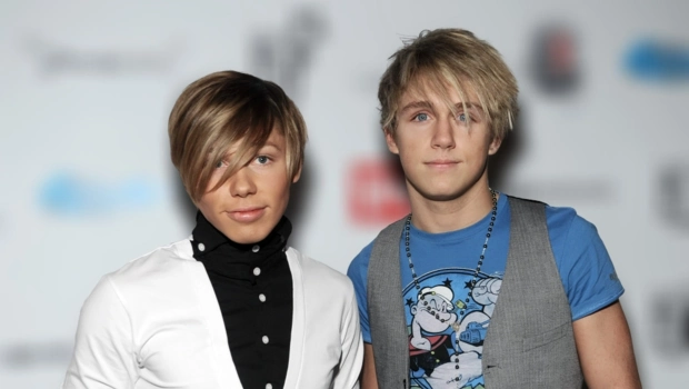 Соколовский и Бикбаев встретились в театре — «БиС» воссоединились ради исторических фото